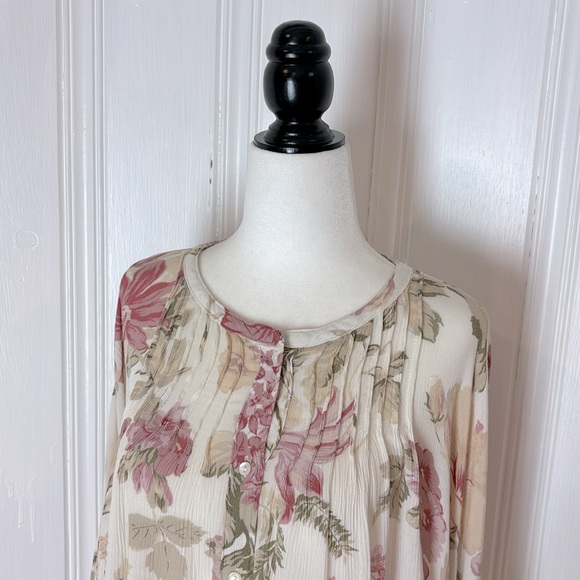 Beautiful flowery FRYE x ANTHROPOLOGIE balloon sleeve shirt - Picture 8 of 15